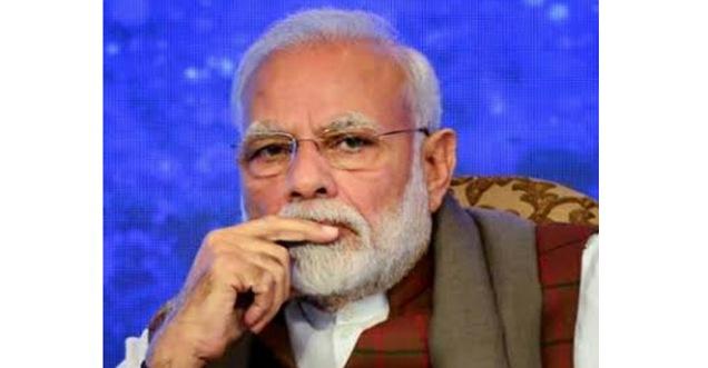 प्रधानमंत्री नरेंद्र मोदी ने की योगी आदित्यनाथ की जमकर तारीफ 