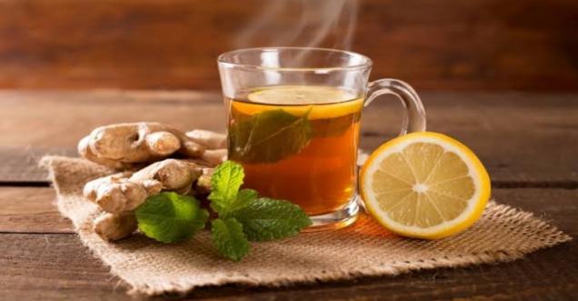 कमाल का फायदा कर सकती है नींबू वाली चाय, जानिए इससे होने वाले फायदे और नुकसान 