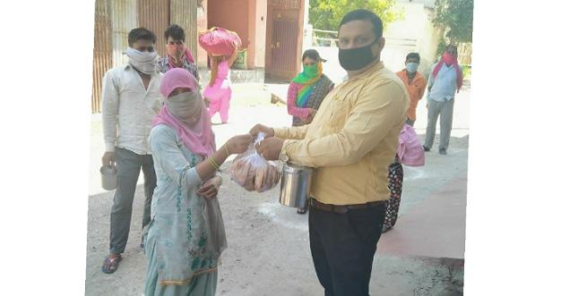 Lock down update: चिपयाना राहत कोष रसोई खिला रही है भूखों को भोजन