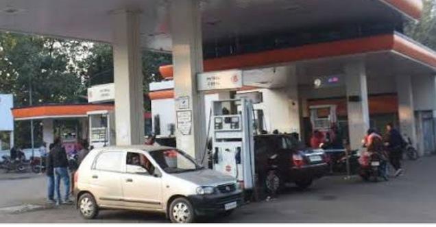 इस राज्य में पेट्रोल 5 तो डीज़ल हुआ 3 रुपये सस्ता